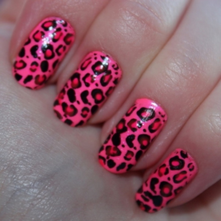Pink Leopard Nails.